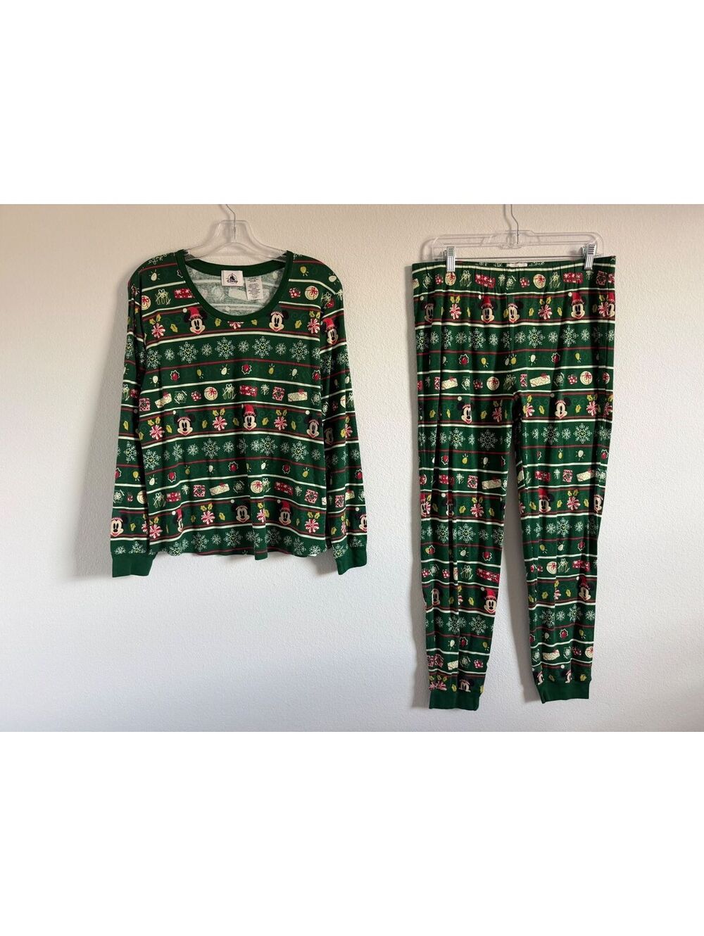 Disney 2-Piece Pajama Set 100% Cotton Christmas Holiday Minnie Mouse Size L